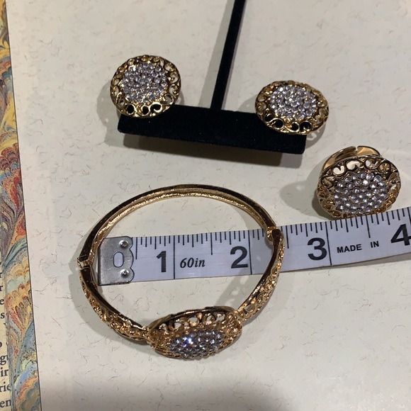 Bracelet, Earrings, Ring Set💗 - Picture 6 of 9